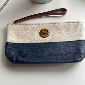 Michael Kors Wristlet